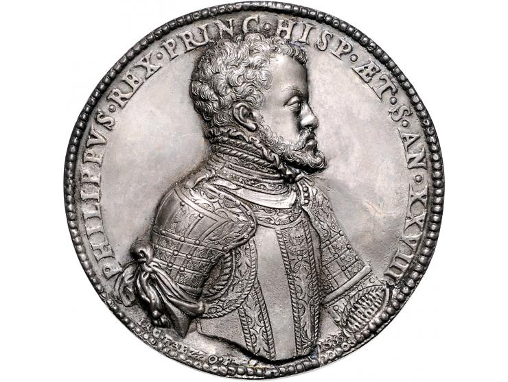 Historiepenningen 1555, Philips II door Jacopo da Trezzo, zilver gegoten 67mm 68gr, PR