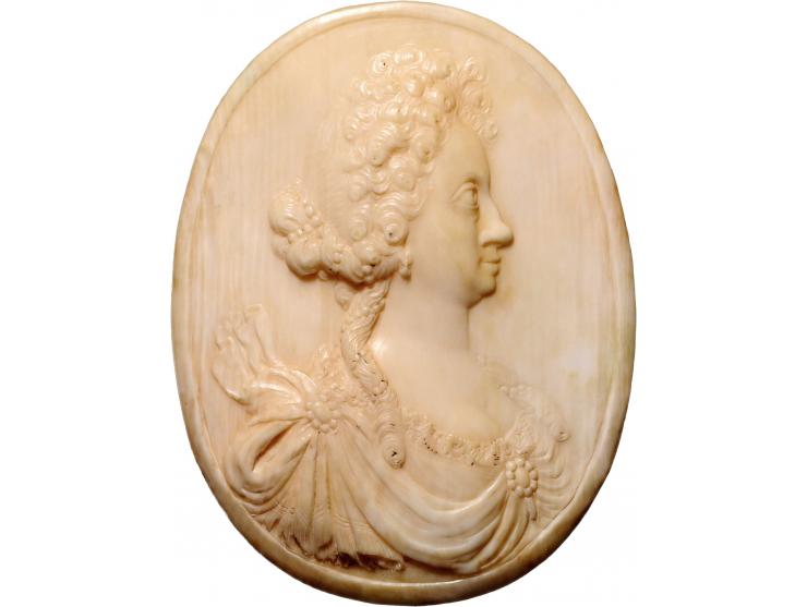 Historiepenningen Plaquette in been, afbeelding niet bekende vrouw naar rechts, onbekende kunstenaar, geschatte datering 1e h