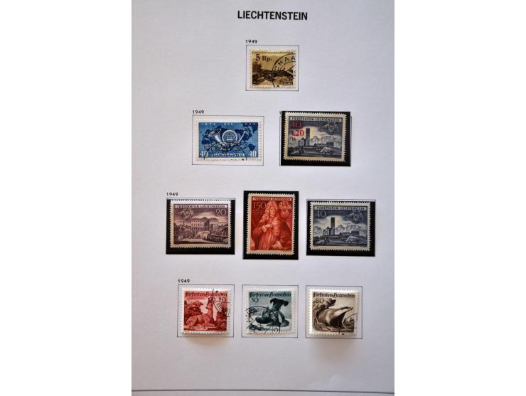 collectie 1912-2001 gestempeld en * later meest ** met betere ex. in 2 Davo albums en diverse jaarsets in envelop