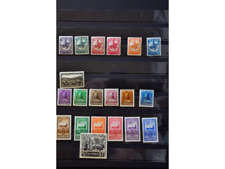 collectie 1915-2014 */** en iets België in insteekboek
