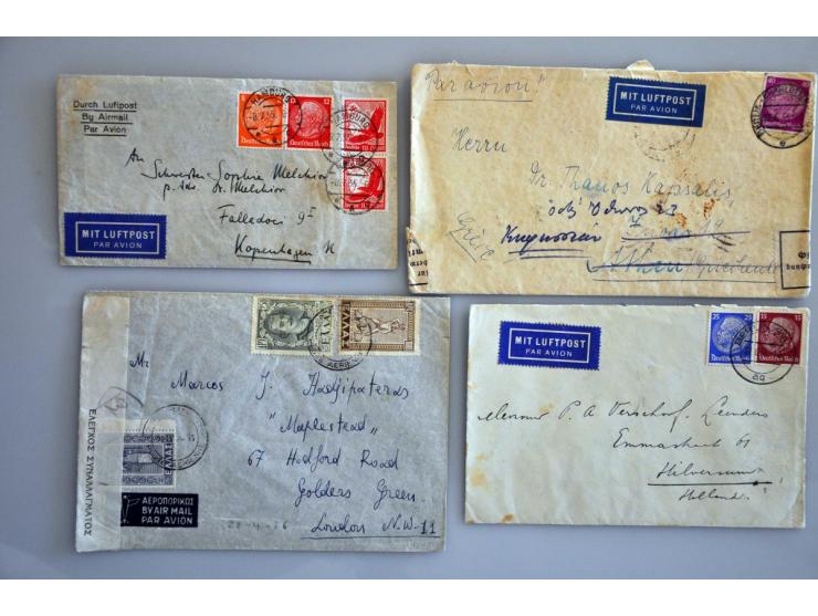 22 luchtpoststukken 1935-1940 diverse landen, veel censuur w.b. (gevlekte) briefkaart 3 cent (8 cent bijfrankering) Deventer 