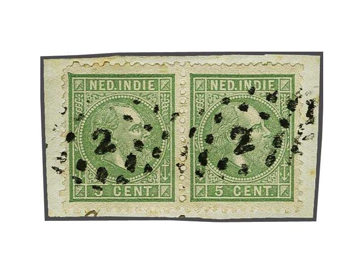 Willem III 5 cent groen in gecombineerd tandingpaar 11½ x 12 grote gaten en 12½ x 12 grote gaten op fragment, pracht ex. met 