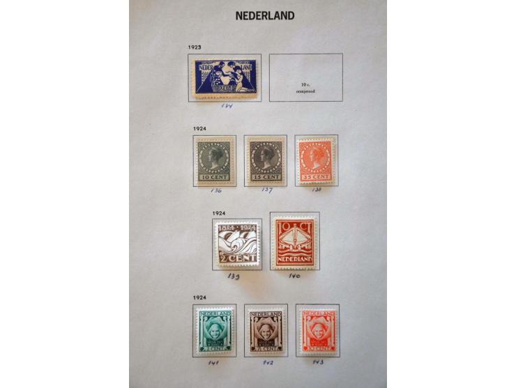 collectie 1869 - 2001 */**  in 3 Davo albums