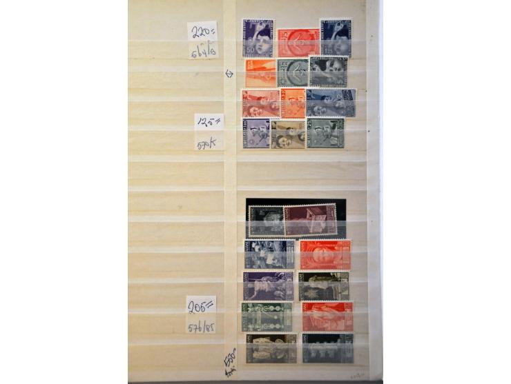 tussen 1913 en 1949  met betere ex. en series **  w.b. iets getint