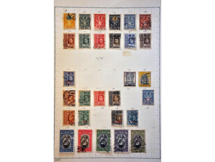 collectie 1883-1940 met betere ex., deels vastgeplakt op albumbladen