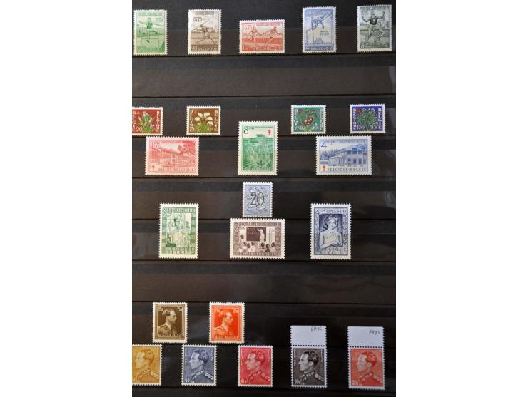 collectie 1849-2005 meest */** met veel betere ex. en series w.b. OBP nr. 37, Albert met Helm, Postzegeldagen Antwerpen, Gekr