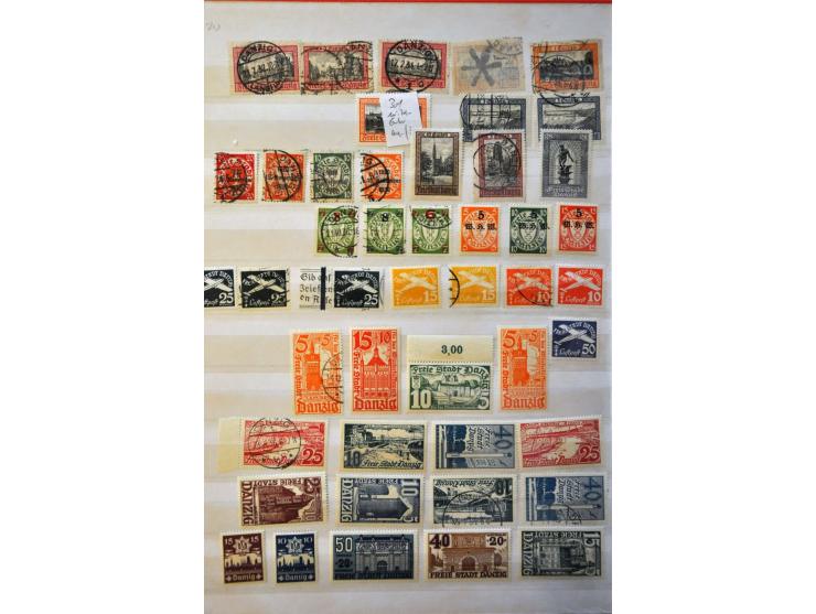 collectie w.b. kleurverschillen in 2 insteekboeken