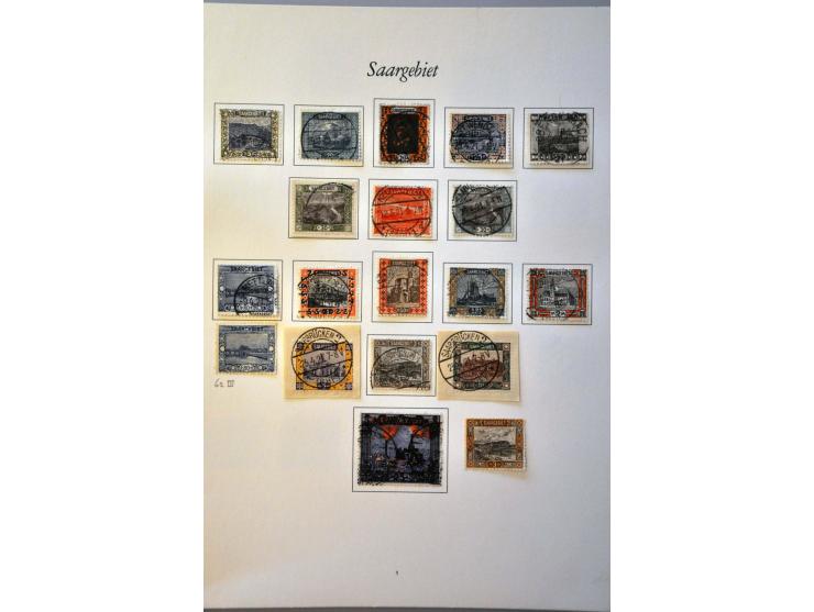 en Saarland collectie gestempeld 1920-1959 deels gespecialiseerd w.b. betere ex., plaatfouten etc. in Borek album