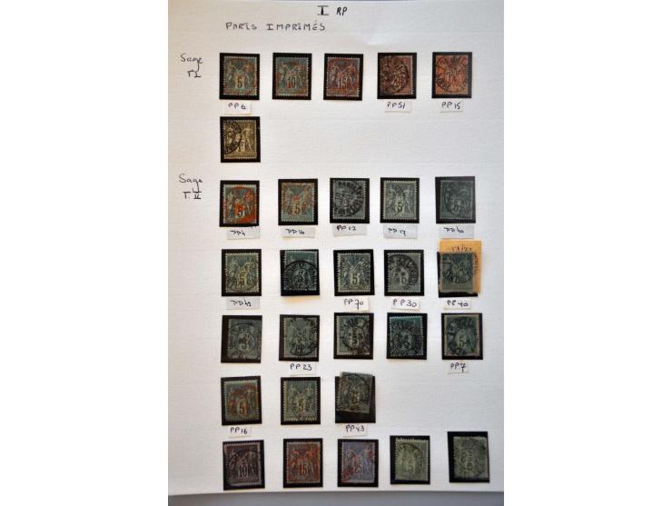 stempels Parijs, collectie vanaf ca. 1900 w.b. poststukken in 12 banden. Tevens iets literatuur