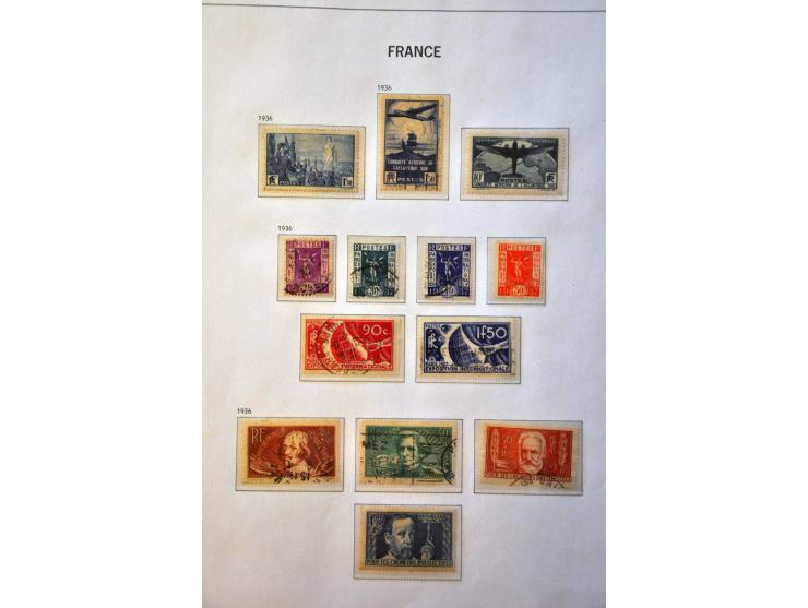 collectie t/m 1999 wb. Yv. nr. 33 met gros chiffre 5104 Shanghai (gaatje) in 4 albums