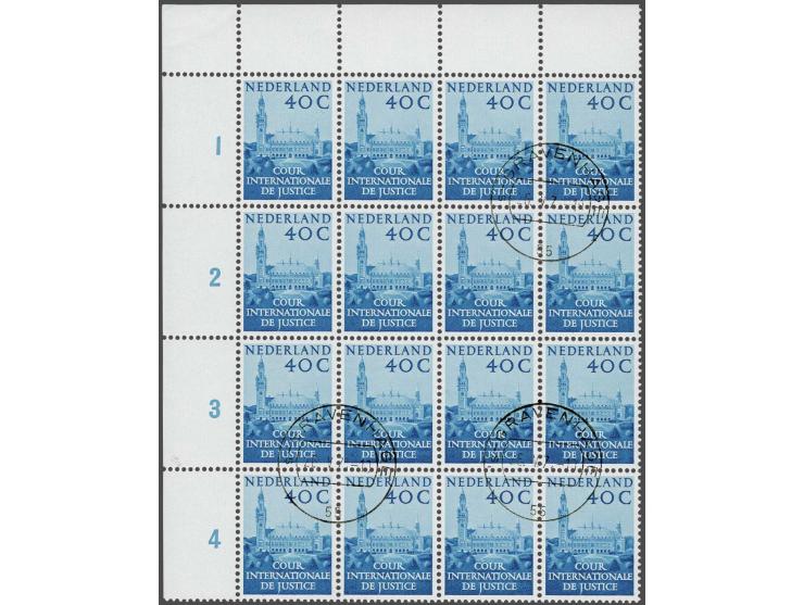 Vredespaleis 40 cent blauwgroen in blok van 16 met hoekvelrand waarin het hoekblok ongestempeld is gebleven. Uiterst zeldzaam