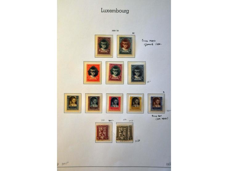 collectie 1852-2006 met betere ex. en series in Leuchtturm en blanco Davo album