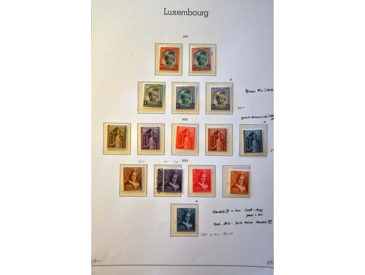 collectie 1852-2006 met betere ex. en series in Leuchtturm en blanco Davo album