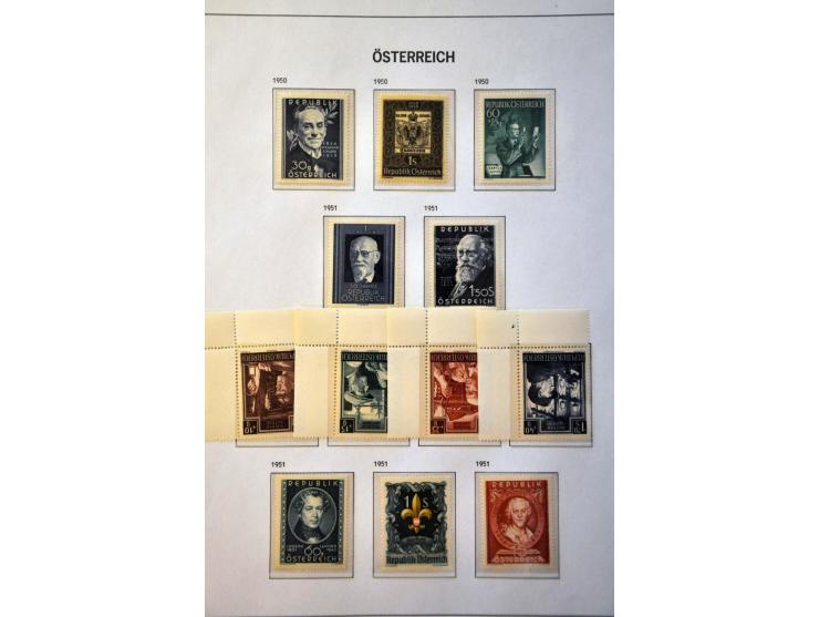 collectie 1945 t/m 2001 ** in 2 luxe Davo albums