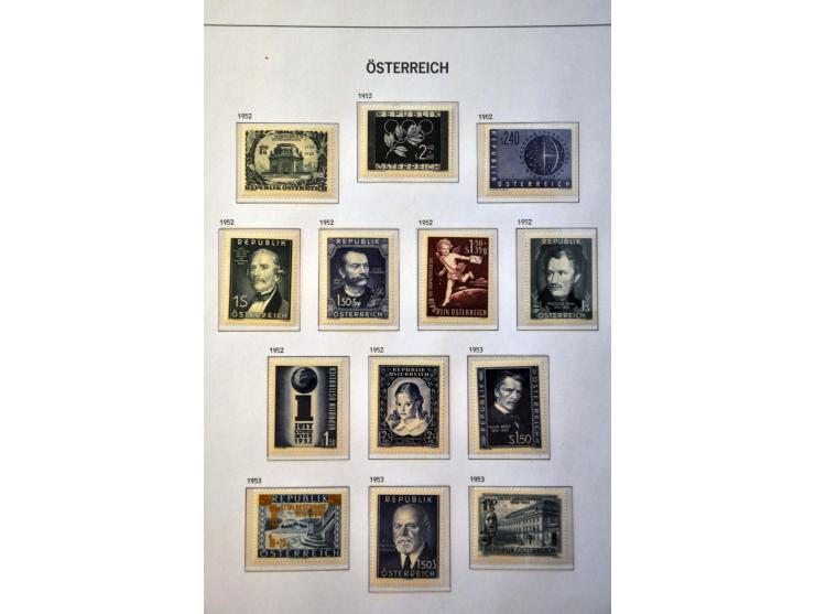 collectie 1945 t/m 2001 ** in 2 luxe Davo albums