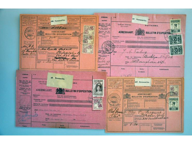 23 pakketkaarten met diverse frankeringen, alle naar de USA verzonden