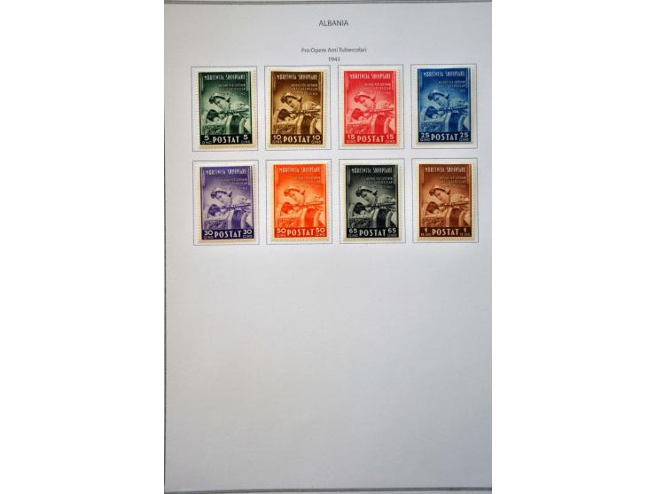 bezetting WO II, collectie */** w.b. Albanië, Ionische eilanden, Montenegro etc. met beter materiaal en variëteiten op bladen