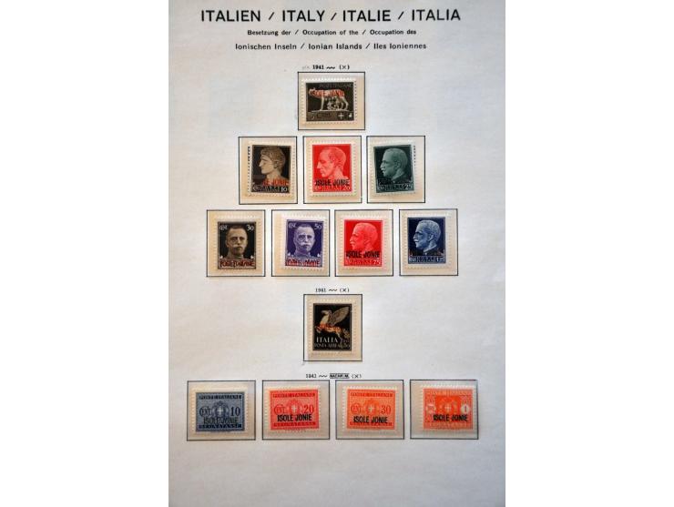 bezetting WO II, collectie */** w.b. Albanië, Ionische eilanden, Montenegro etc. met beter materiaal en variëteiten op bladen