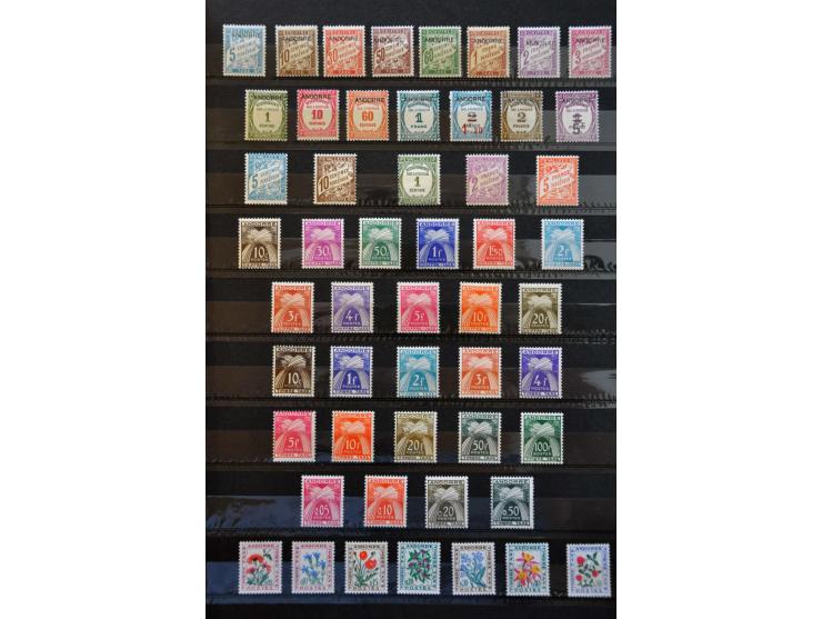collectie 1920-2003 gestempeld w.b. Mi. 1/23 (keur Liedel BPP) en */** (w.b. Mi. 24/47 en Port 1/13 *) in insteekboek