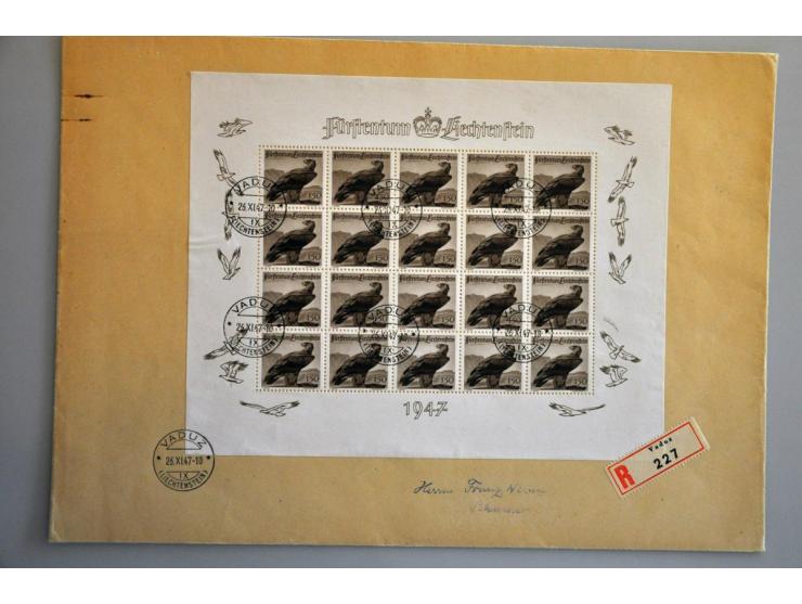 poststukken collectie w.b. enkele voorlopers, betere fdc's, dienst, etc. en Alpendieren 1947 in velletjes van 20 in 2 albums 