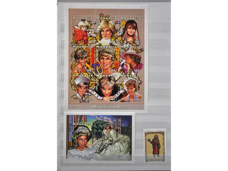 collectie 1932-2008 meest ** in 5 dikke insteekboeken