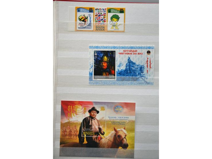 collectie 1932-2008 meest ** in 5 dikke insteekboeken