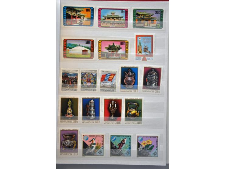 collectie 1932-2008 meest ** in 5 dikke insteekboeken