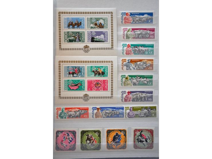 collectie 1932-2008 meest ** in 5 dikke insteekboeken