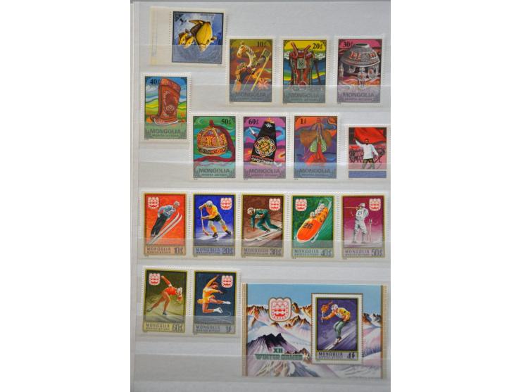 collectie 1932-2008 meest ** in 5 dikke insteekboeken