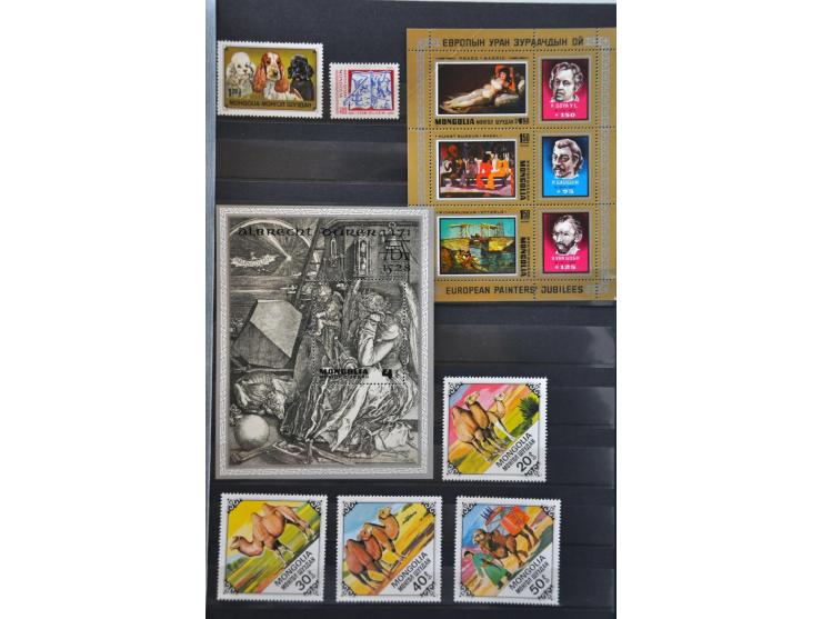 collectie 1932-2008 meest ** in 5 dikke insteekboeken