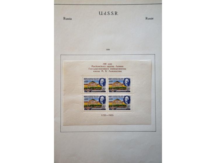 collectie 1858-2000 **/* en gebruikt w.b. betere nummers in 4 albums en 1 insteekboek, in doosje