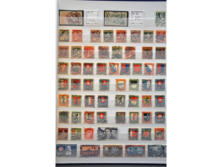 1862-1960 gestempeld deels gespecialiseerd met betere ex. w.b. port, dienst, blokken etc. in insteekboek