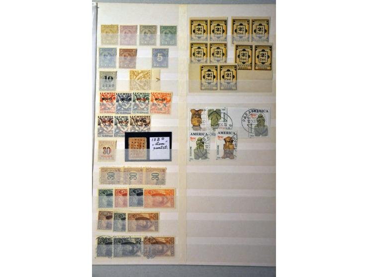 beter materiaal w.b. Jubileum 1923 en Do. X op insteekblad