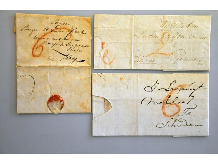 25 oude brieven met geschreven aanduidingen w.b. met vrindt (1669), 3S(tuiver), brief (1679), diverse porten, etc., veel 17e 