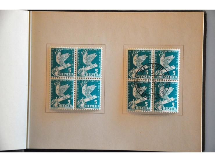 1932 Souvenir booklet de la Conférence Générale du Désarmement Genève with Zst. 185-90 and Airmail 18-20 in blocks of 4 mint 