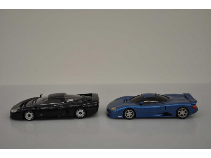 Jaguar XJR 15, Provence Moulage, hand built, 1:43, blue, Mint, Jaguar XJ 220, Grand Prix Models, hand built, 1:43, green, Nea