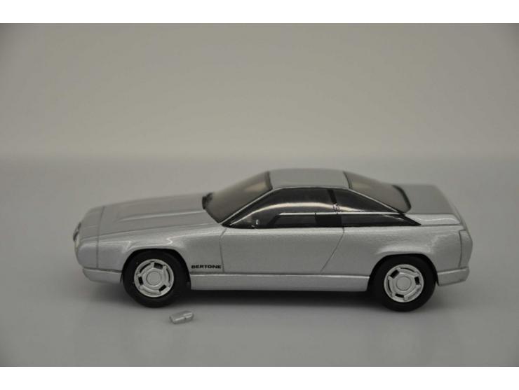 Alfa Romeo Delfino Bertone 1983, Alezan, hand built, 1:43, silver, excellent (left mirror loose in box).