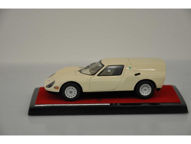 Alfa Romeo Scarabeo OSI 2nd Protoype, Alezan, No 16 of 200, hand built, 1:43, creme, Mint.