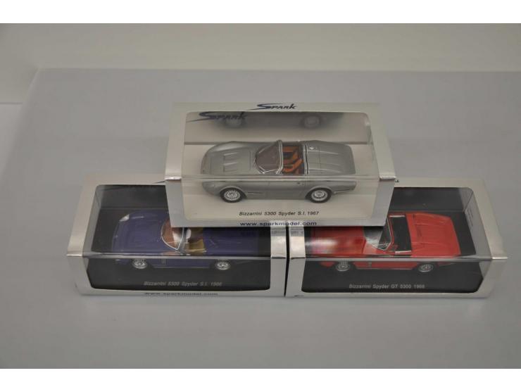 Bizzarrini Spyder GT 5300 1966, Spark Models, 1:43, red, Excellent (wiper left missing, outer carton slightly damaged), Bizza