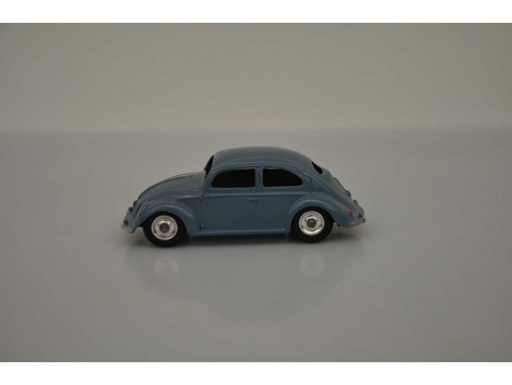 Volkswagen, Dinky Toys England, No 181, 1:43, blue, Near Mint (very tiny paint damages on roof, box slighty damaged).
 