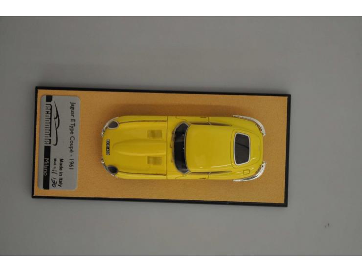 Jaguar E-Type Coupé 1961, Tecnomodel, No 11 of 30, 1:43, yellow, Excellent (strip on bonnet bit loose, middle wiper bit loose