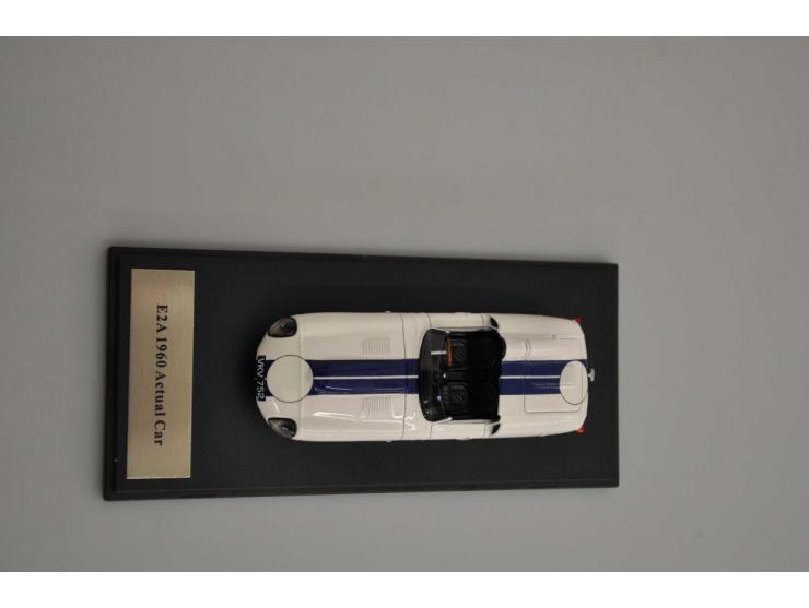 Jaguar E-Type E2A civile 1960, A&E Model, 1:43, white/blue, Mint.
