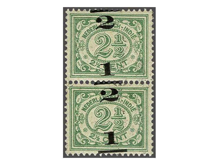 Nooduitgifte ½ cent op 2½ cent groen in paar met variëteit sterk verschoven opdruk, pracht ex. (gom licht getint) Niet vermel