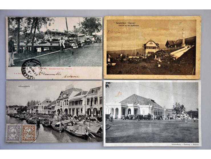 collectie ruim 300 ex. oude en zeer oude w.b. beter en leuke frankeringen in 2 albums