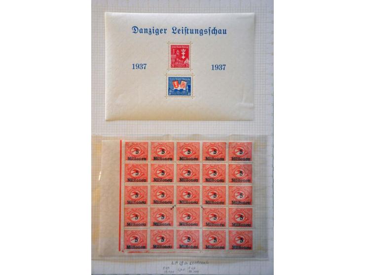5 cent blauw plaat VI pos. 22 op dik papier met velrand, pracht ex. met certificaat Vleeming 2019 (gom deels bijgewerkt en on