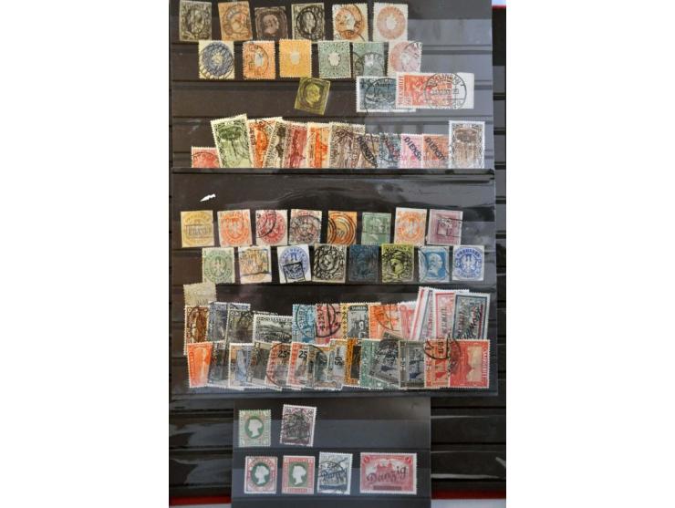 2½ gulden rood en blauw met velrand, pracht ex. met certificaat Vleeming 2019: Gom origineel, als gebruikelijk minimaal bruin