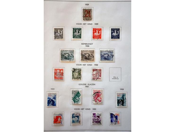 collectie 1852-1975 gestempeld en * met betere ex. en series in Holland album