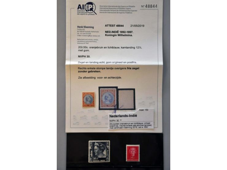 w.b. Nederlands-Indië nr. 30 ** vrijwel pracht ex. (rechts enkele iets stompe tandjes) met certificaat Vleeming 2019, cat.w. 