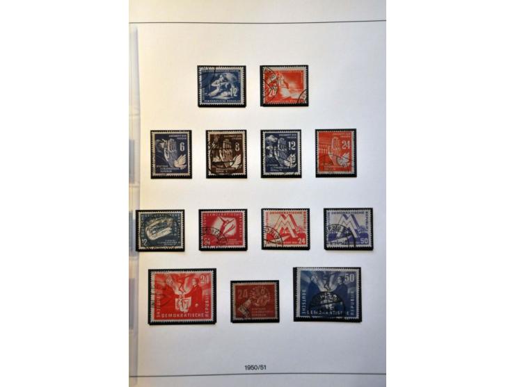 complete collection 1949-1990 including all minisheets collected both ** and used in 7 Lindner ring binders