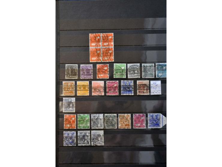 collection 1948-1995 used in stockbook